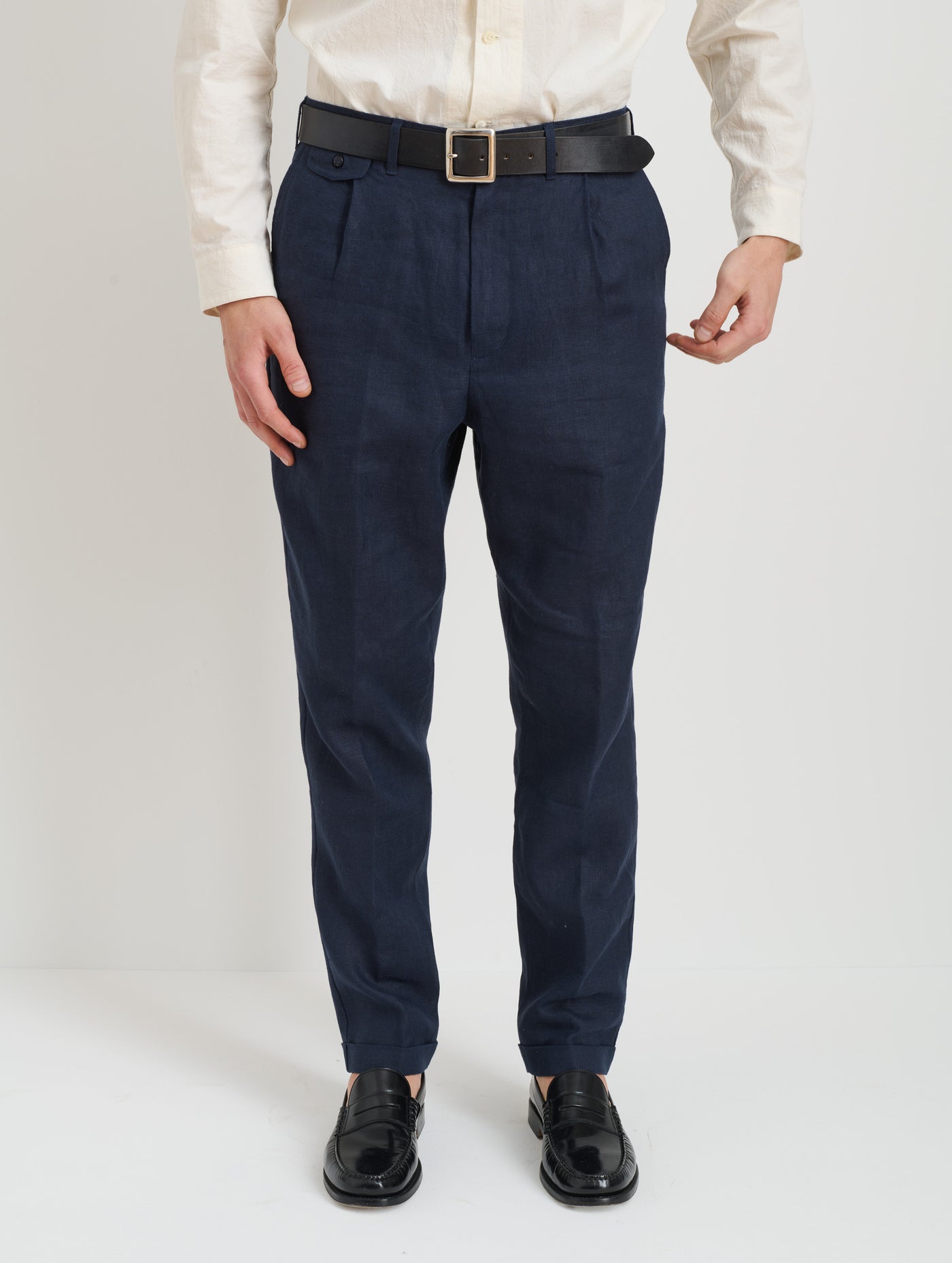 Standard Pleated Pant In Linen