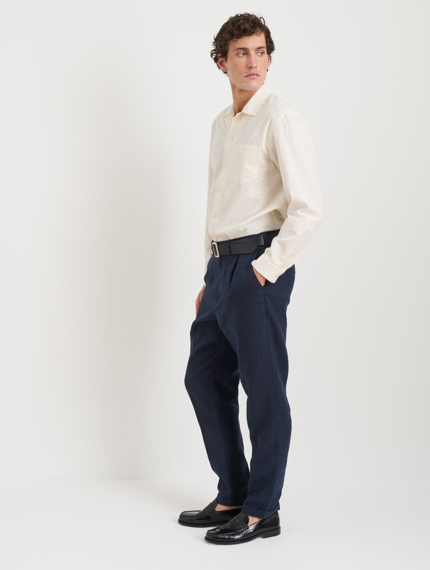 Standard Pleated Pant In Linen