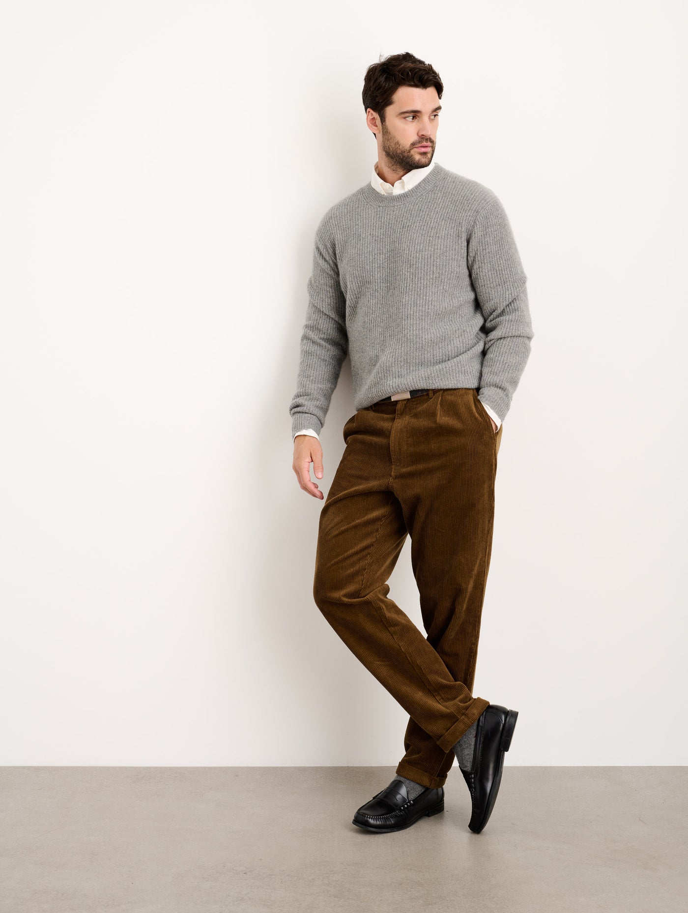 Standard Pleated Pant in Corduroy (Long Inseam)