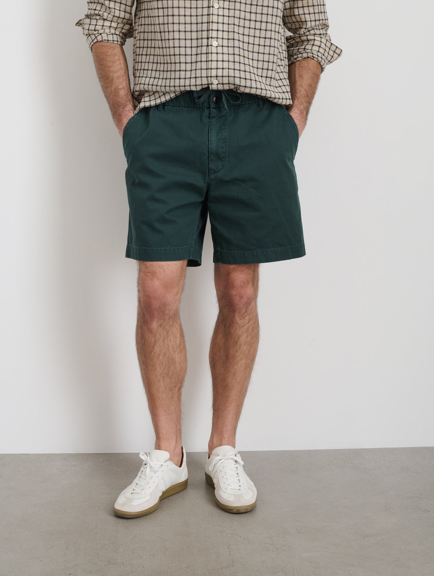 Pull On Short In Cotton Herringbone
