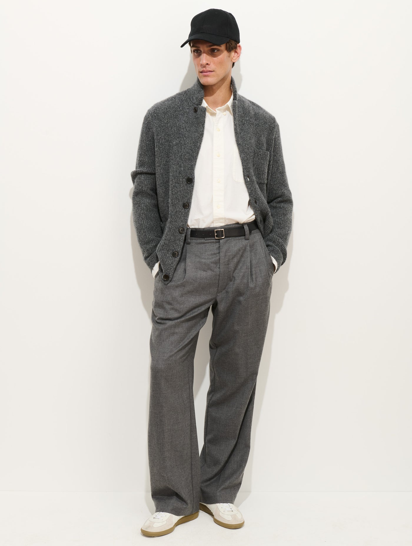 Jeremy Pleated Trouser In Wool Flannel