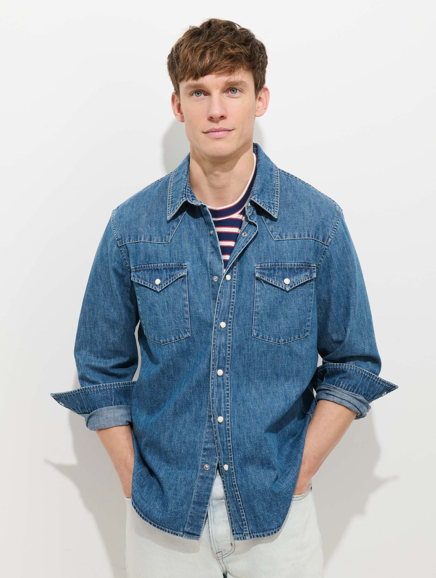 Jackson Pocket Shirt In Denim, Vintage Wash / SM