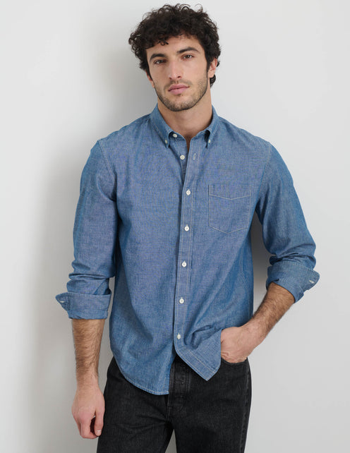 Mill Shirt in Washed Chambray