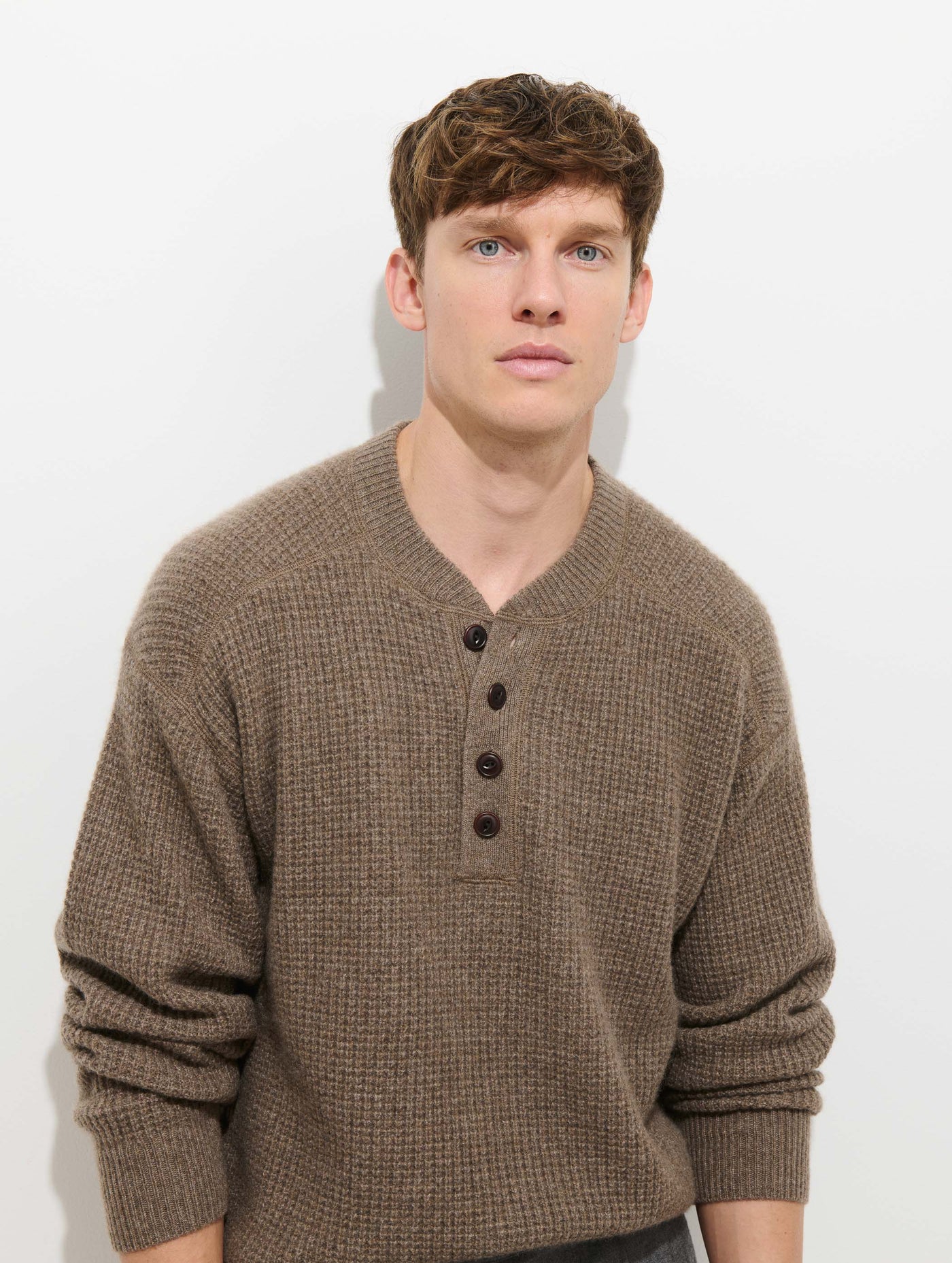 Waffle Henley In Cashmere