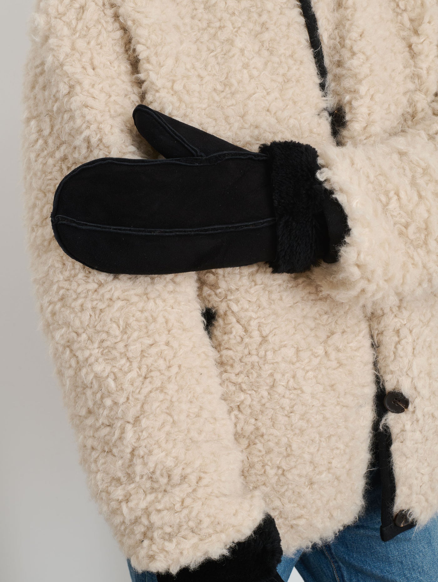 Owen Barry x Alex Mill Mittens In Suede Shearling