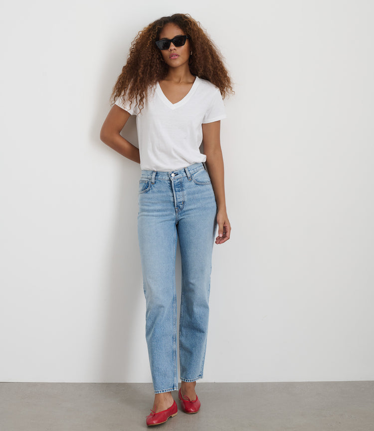Jane Mid Rise Straight Jean In Kyoto Wash