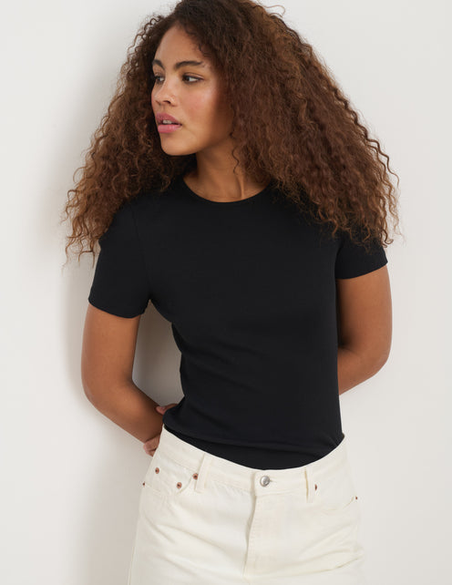 Carolyn Tee In Fine Rib