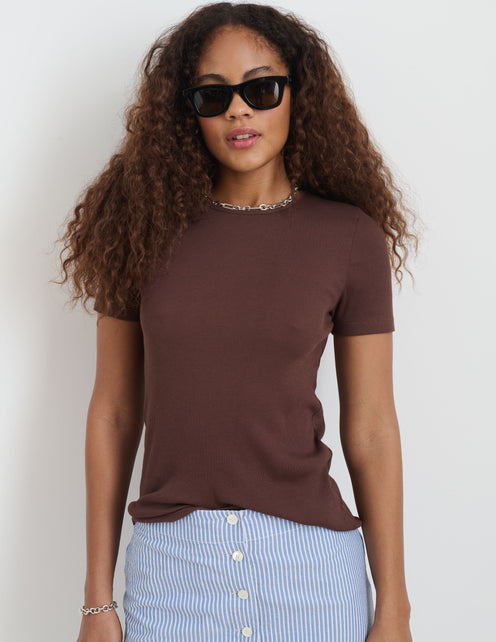 Carolyn Tee In Fine Rib