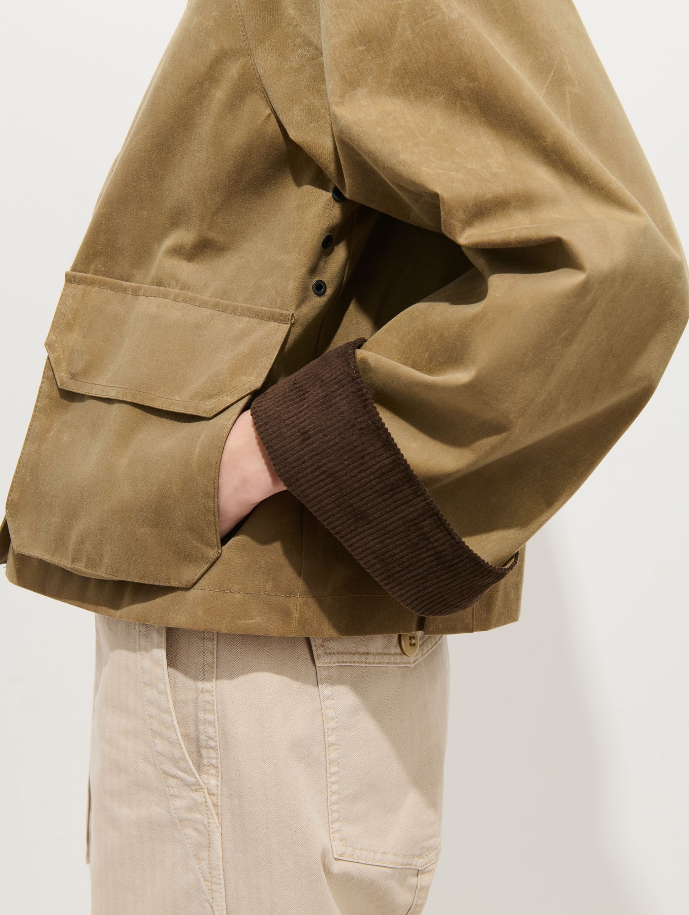 Chiltern Cropped Jacket In Waxed Canvas