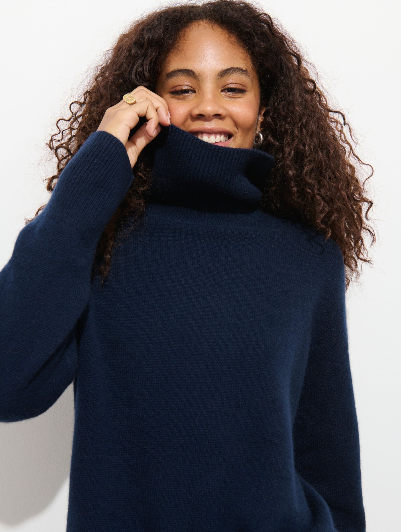 Maisie Turtleneck Sweater In Cashmere