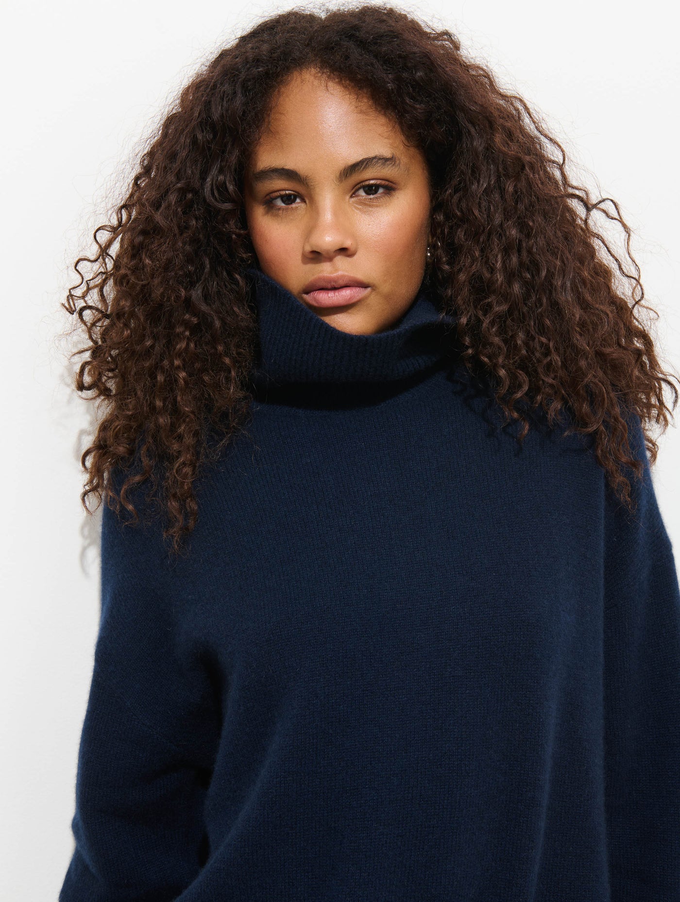 Maisie Turtleneck Sweater In Cashmere