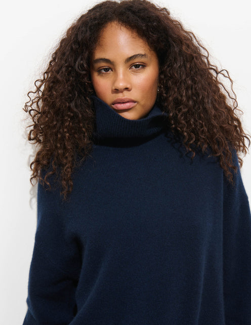 Maisie Turtleneck Sweater In Cashmere