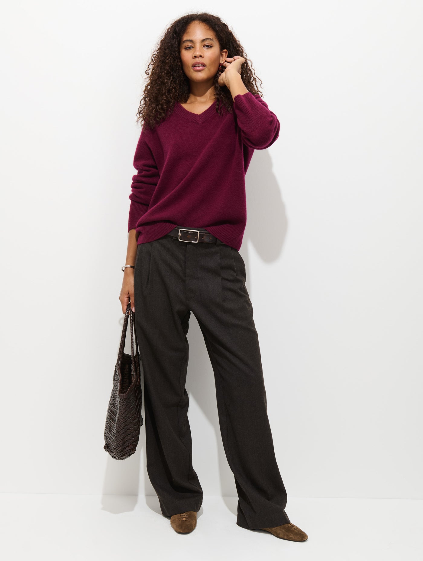 Rowan V-Neck Sweater In Cashmere