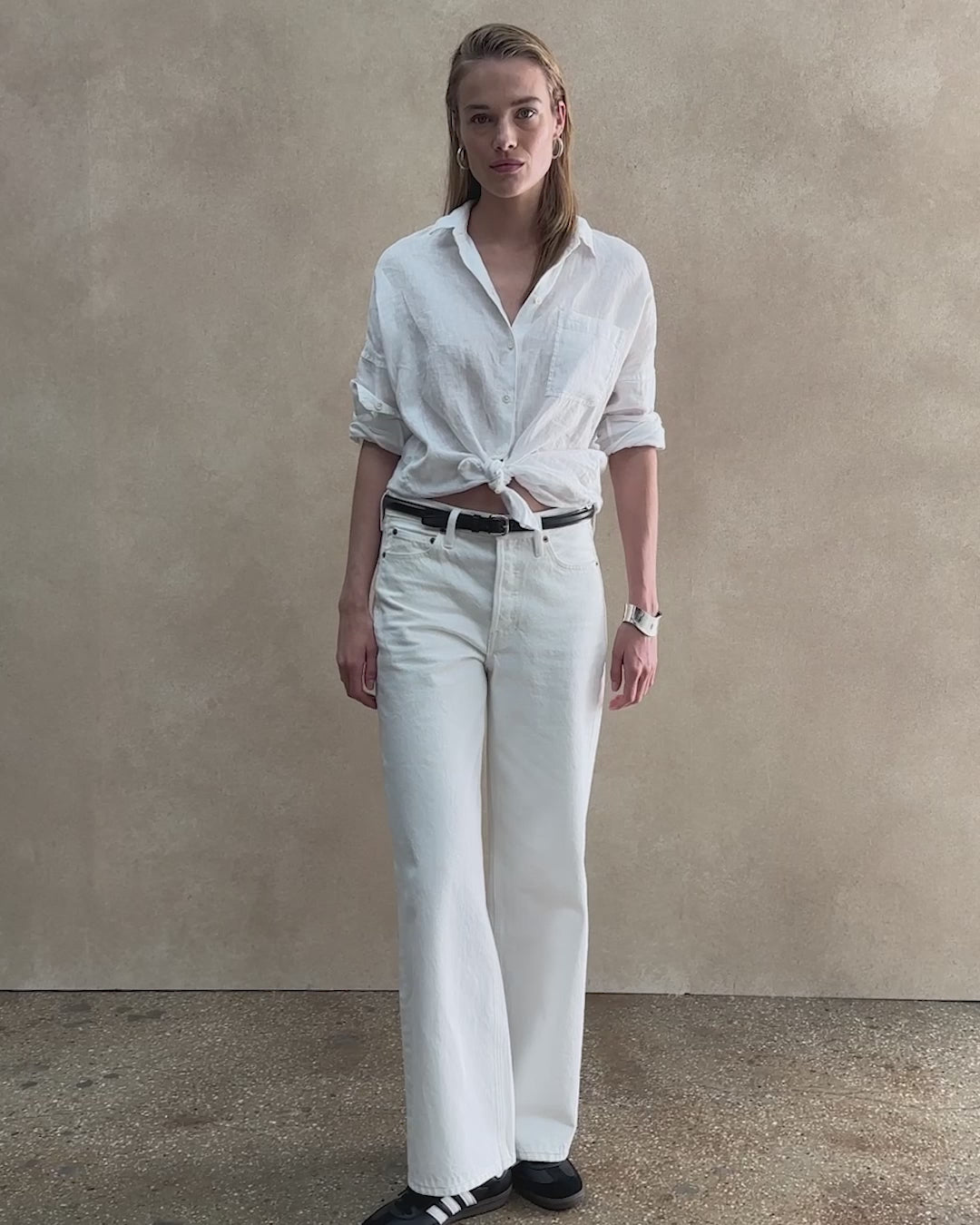   JEANS  ホワイト パンツ  size  2  ジャージ Izzy Moto Skinny Jeans | GUESS Factory