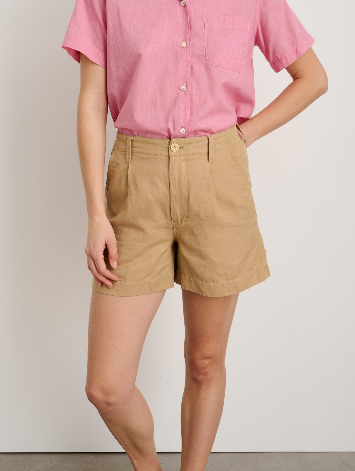 Pleated Shorts in Twill