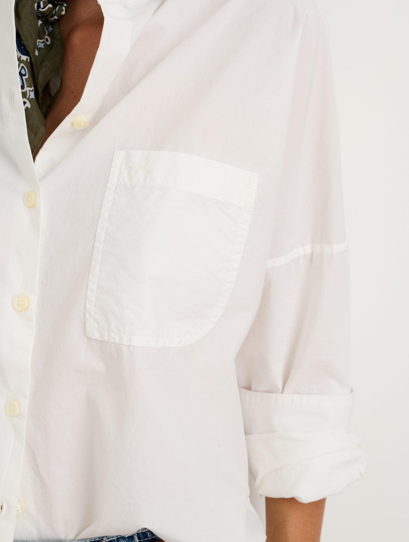 Jo Collarless Shirt in Paper Poplin